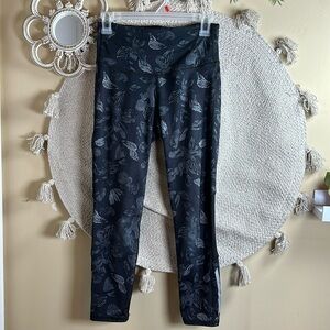 Grey black Old navy floral print leggings